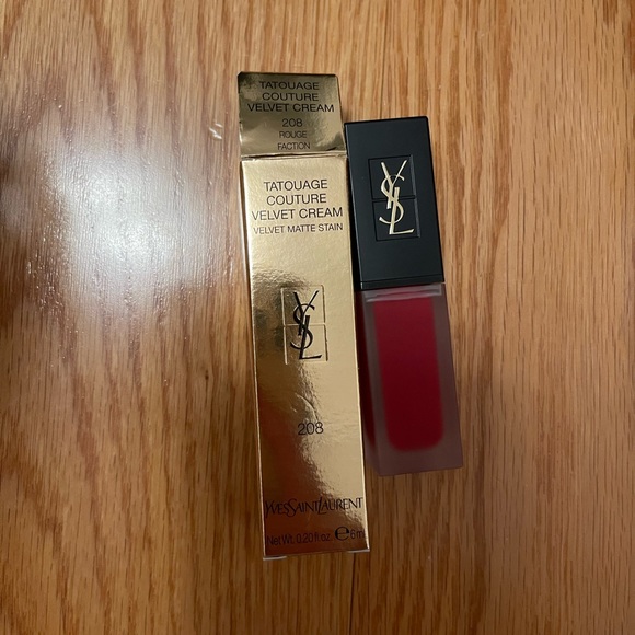 Tatouage Couture Velvet Cream Matte Liquid Lipstick-208 Rouge Faction - Picture 2 of 2